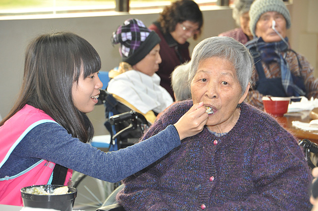 迎新送舊圍爐暨生日餐會