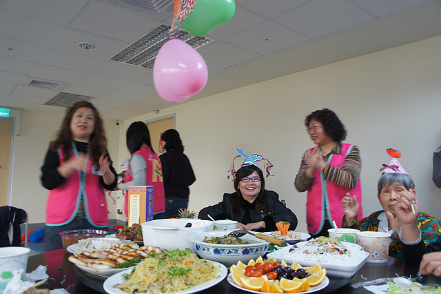 迎新送舊圍爐暨生日餐會