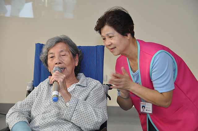 中秋佳節樂團圓暨生日會