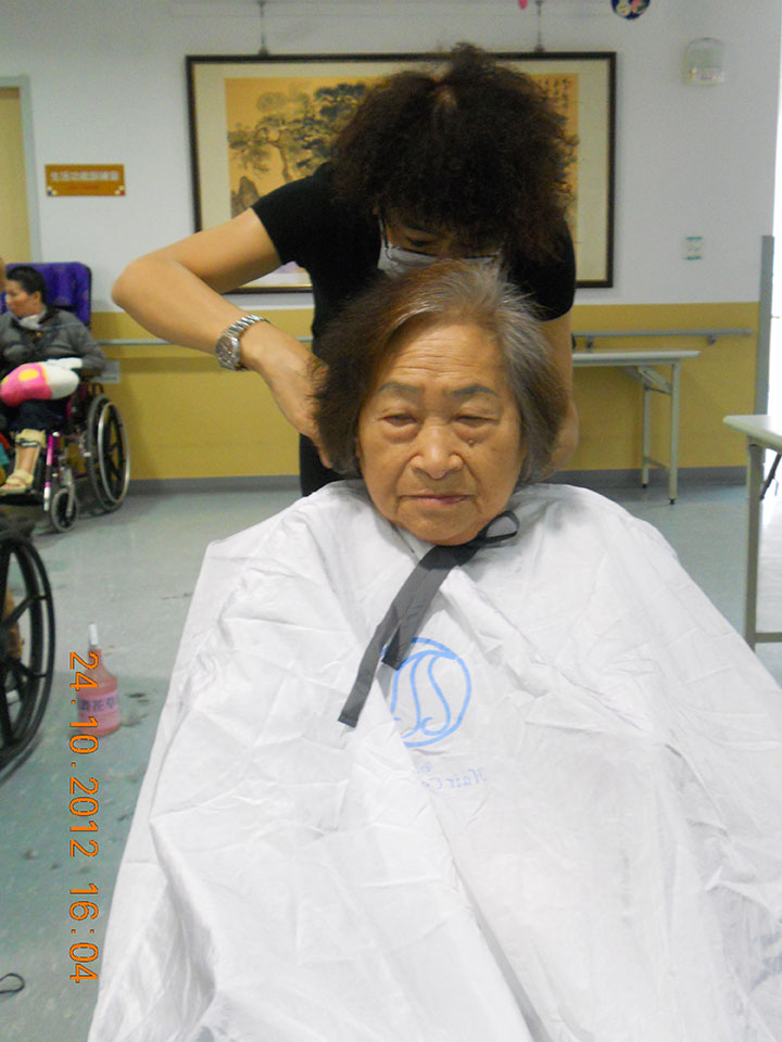 愛心義剪 造型百變