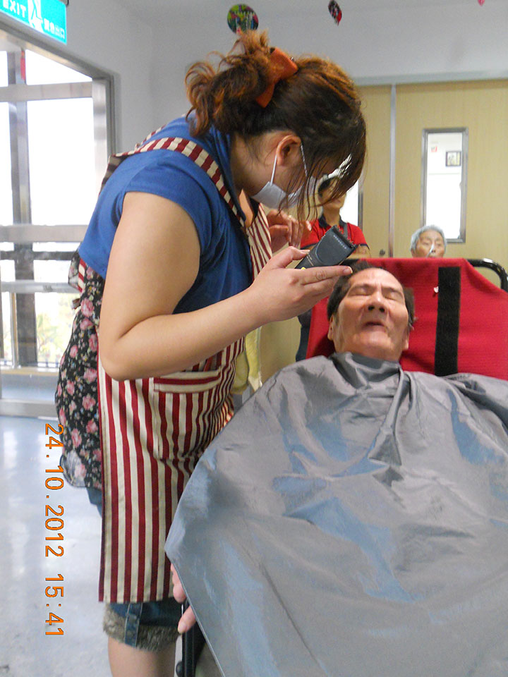 愛心義剪 造型百變