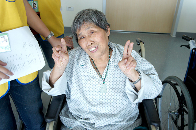 大愛灑人間 心在感受間